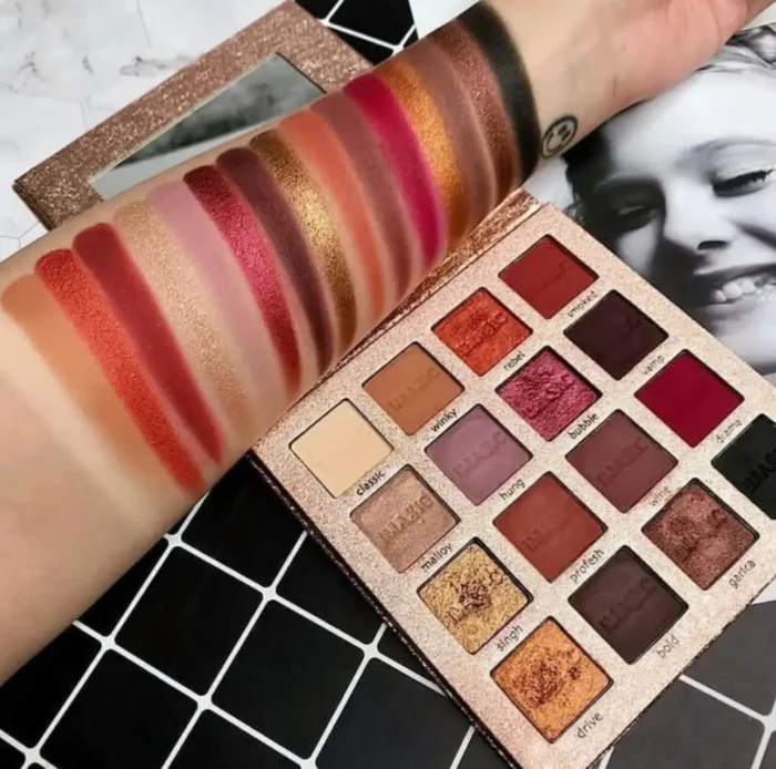 IMAGIC CHARM 16 COLOR EYESHADOW PALETTE - Image 2